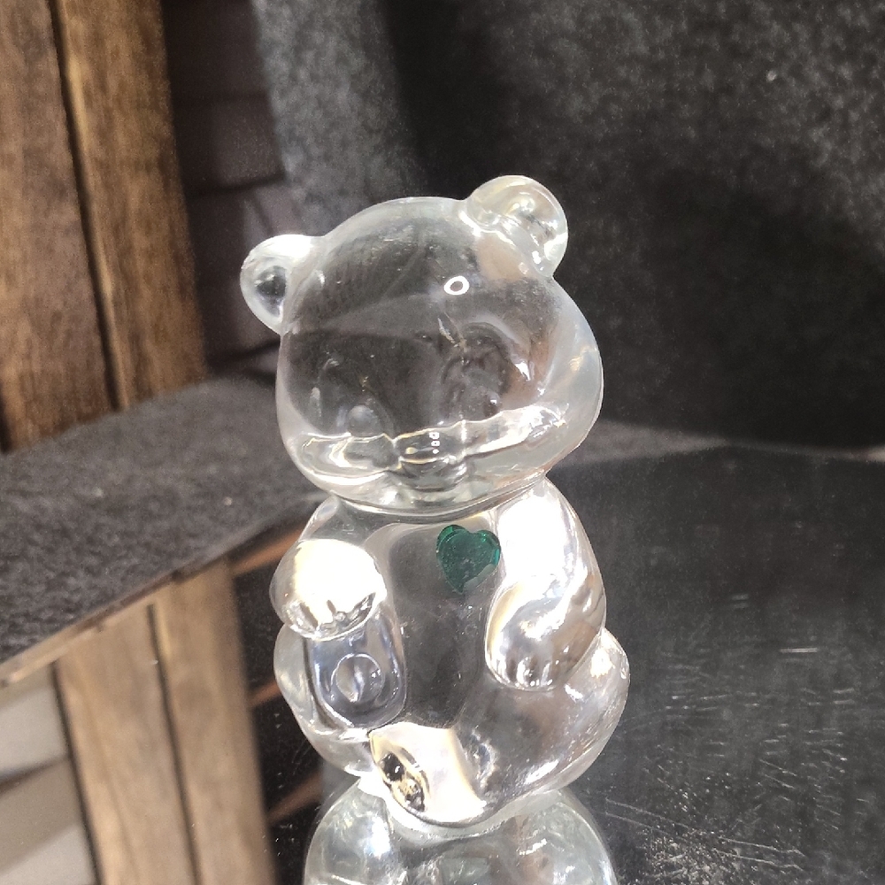 No.126/Crystal Fenton Bear Figurine with Green Heart Accent